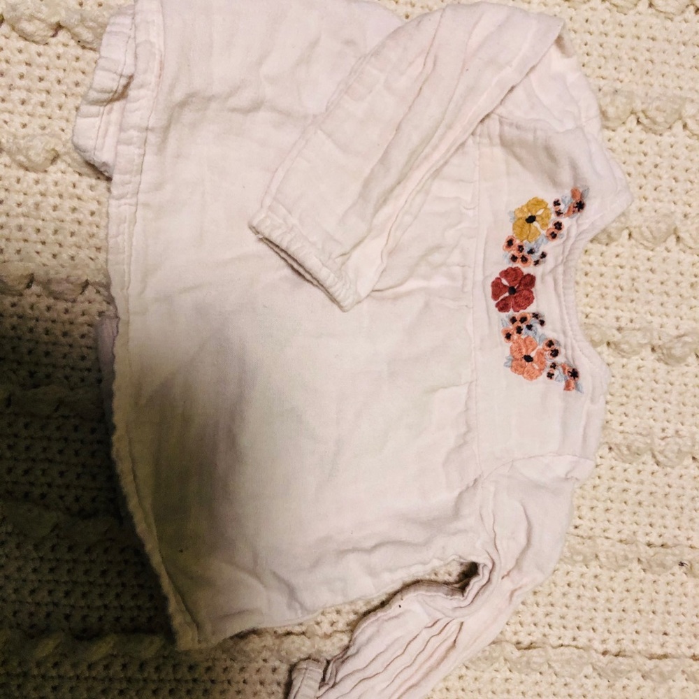 H&M Boho Baby Beautiful Floral Top 6-9 months